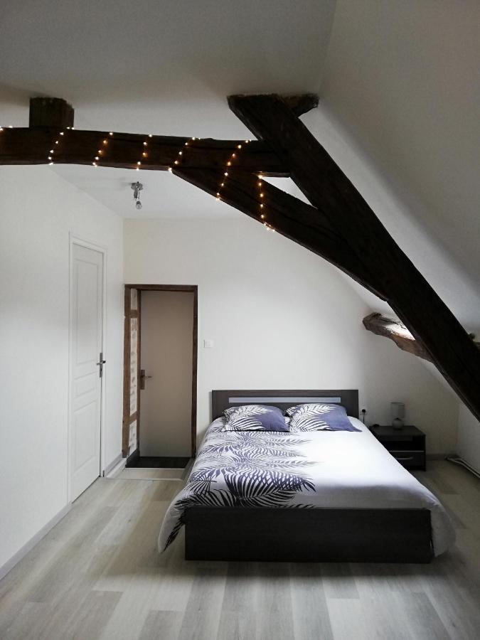 Appartement Au Pied Du Circuit De Magny-Cours Kültér fotó